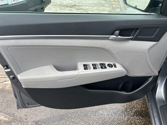 Hyundai Elantra SE 2019