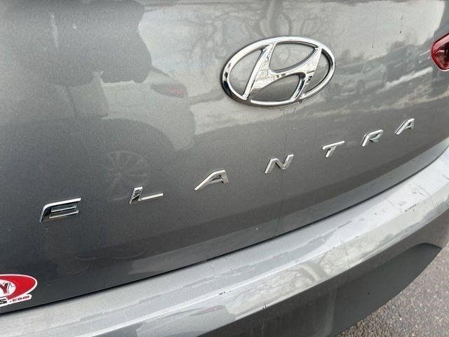 Hyundai Elantra SE 2019