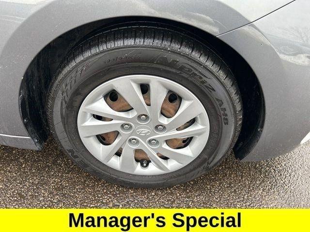 Hyundai Elantra SE 2019