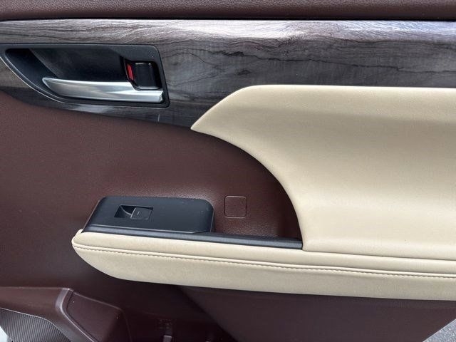 Toyota Highlander Limited AWD V6 2020