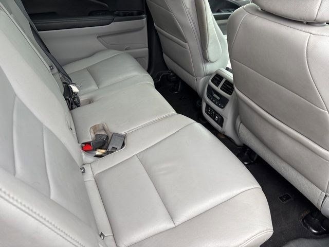 Honda Pilot Touring 2WD 2016