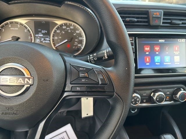 Nissan Versa S CVT 2025