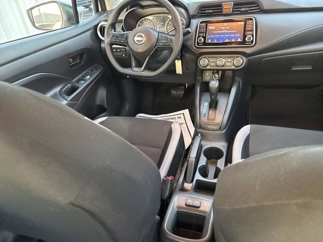 Nissan Versa S CVT 2025