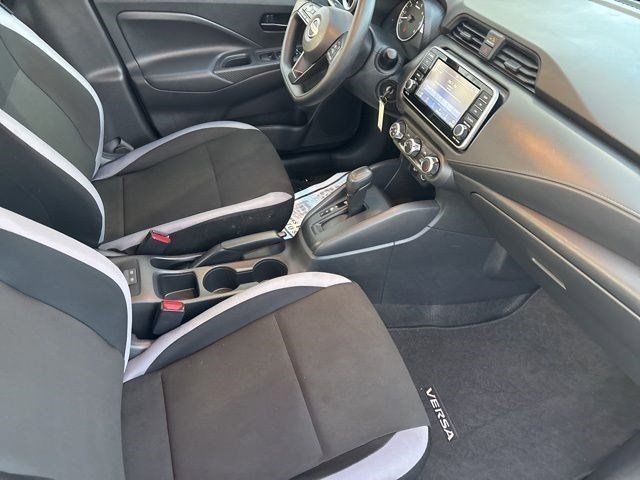 Nissan Versa S CVT 2025