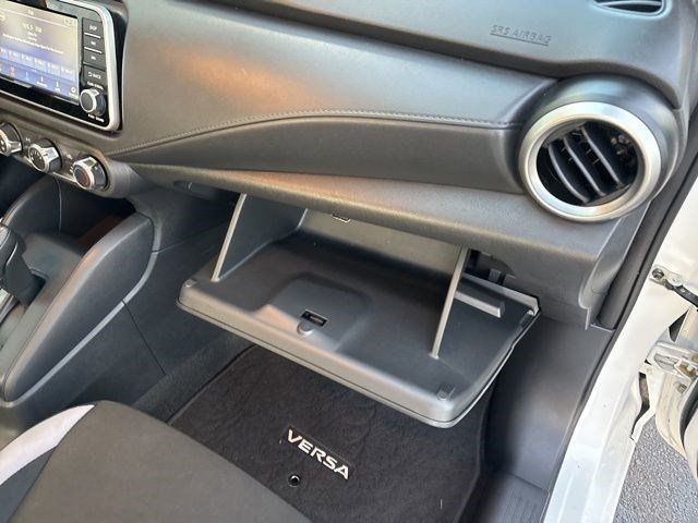 Nissan Versa S CVT 2025