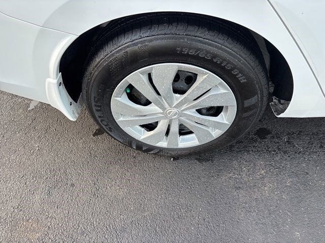 Nissan Versa S CVT 2025