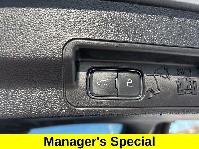 Ford Explorer XLT 4WD 2023