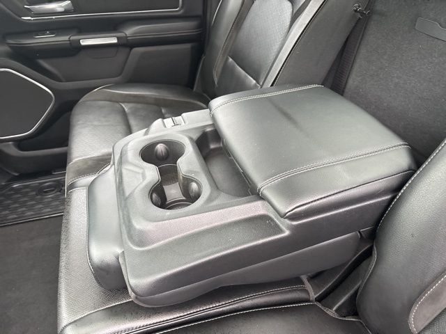 RAM 1500 Laramie Crew Cab SWB 4WD 2019