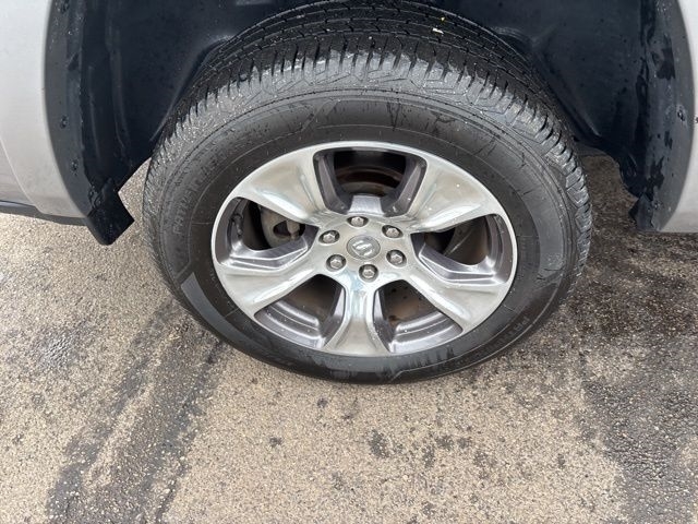 RAM 1500 Laramie Crew Cab SWB 4WD 2019