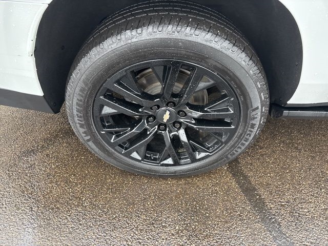 Chevrolet Suburban High Country 4WD 2021