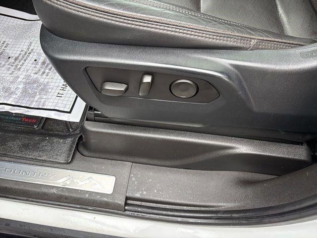 Chevrolet Suburban High Country 4WD 2021