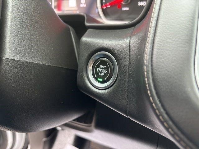 Chevrolet Suburban High Country 4WD 2021