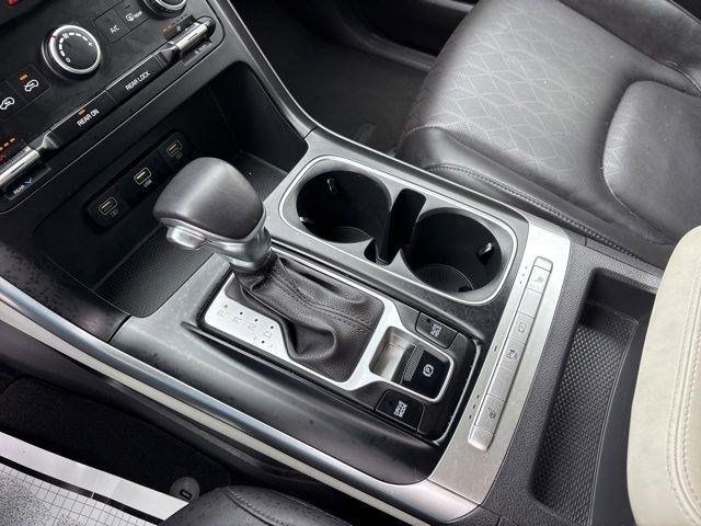 Kia Carnival LX 2024