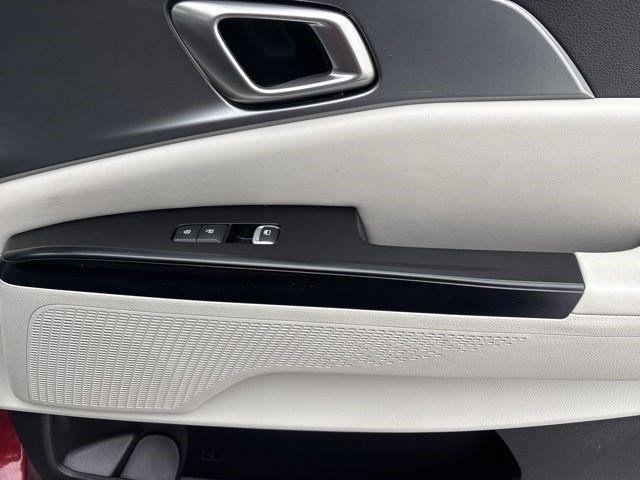 Kia Carnival LX 2024