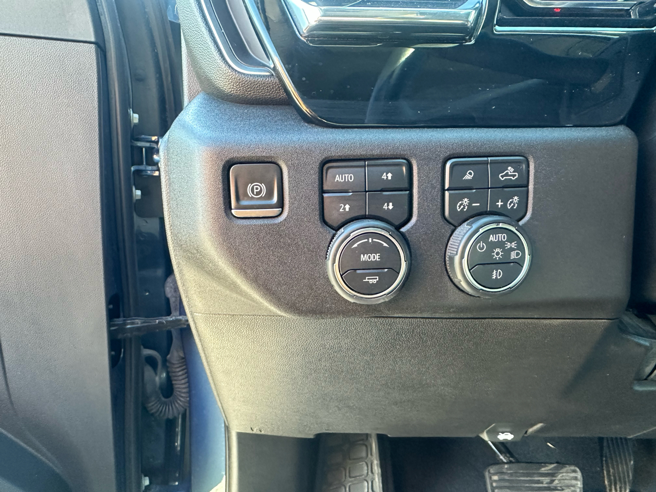 Chevrolet Silverado 2500HD LTZ Crew Cab Short Box 4WD 2024