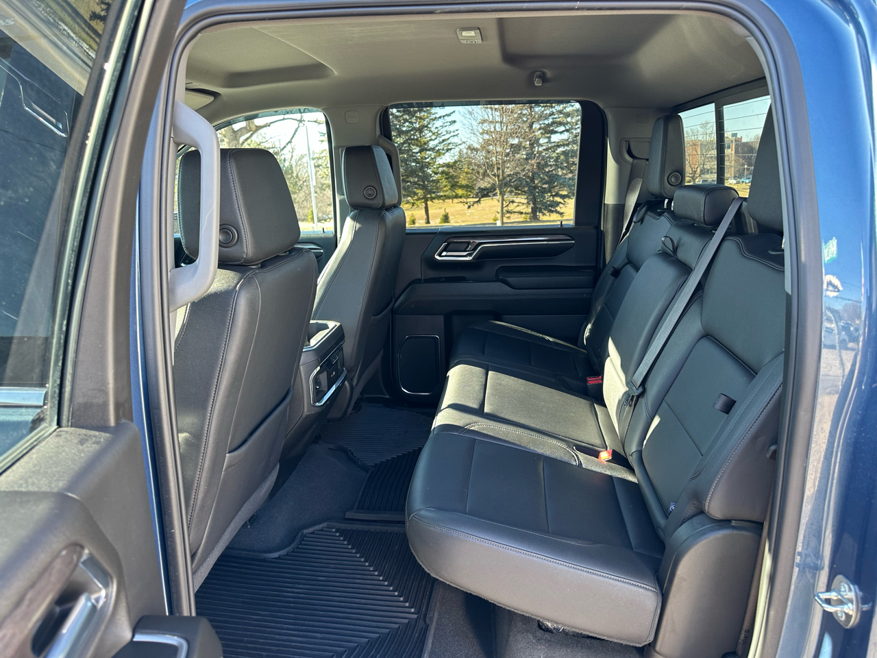 Chevrolet Silverado 2500HD LTZ Crew Cab Short Box 4WD 2024