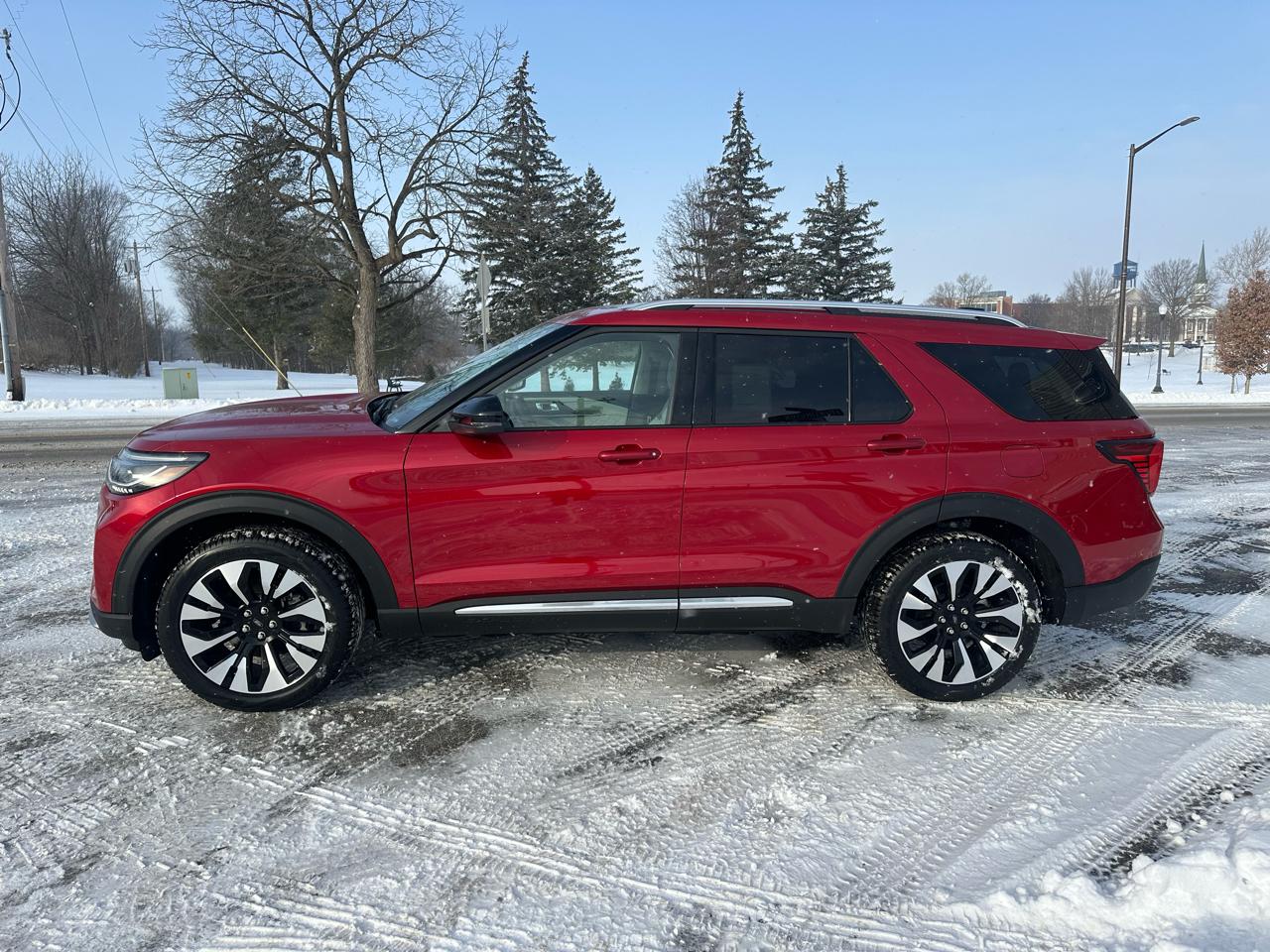 Ford Explorer Platinum AWD 2026