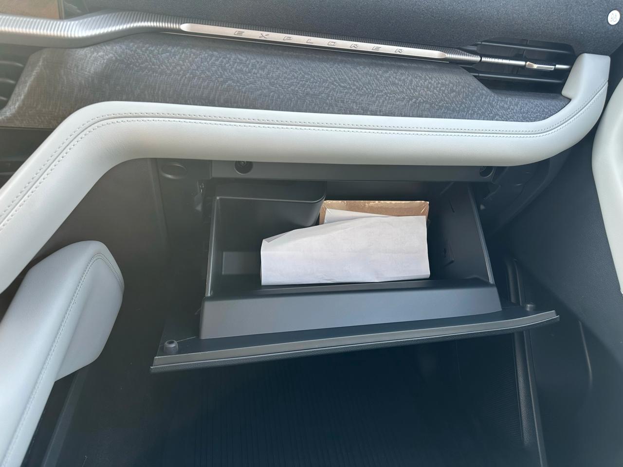 Ford Explorer Platinum AWD 2026