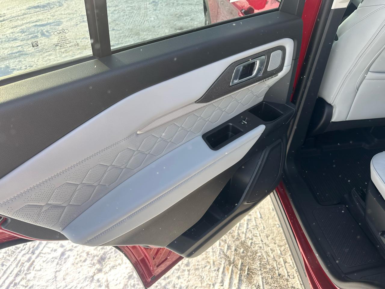 Ford Explorer Platinum AWD 2026