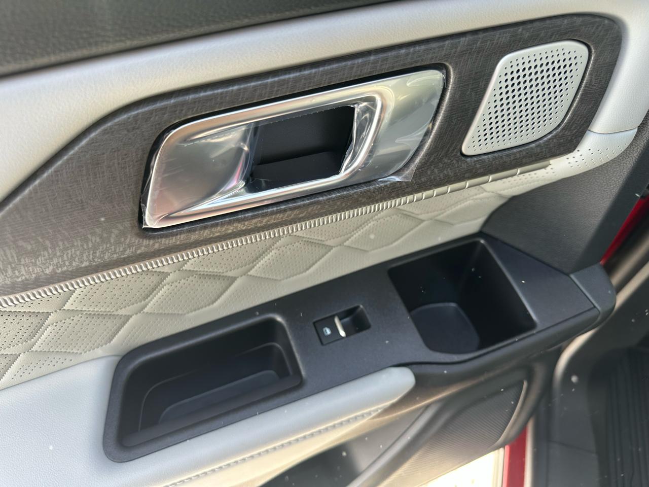 Ford Explorer Platinum AWD 2026