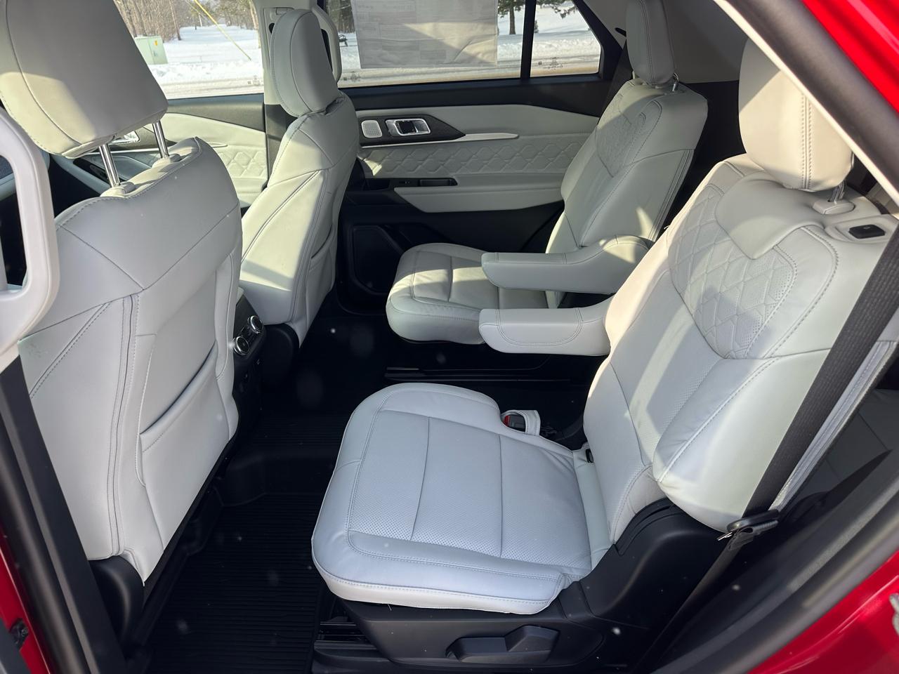 Ford Explorer Platinum AWD 2026