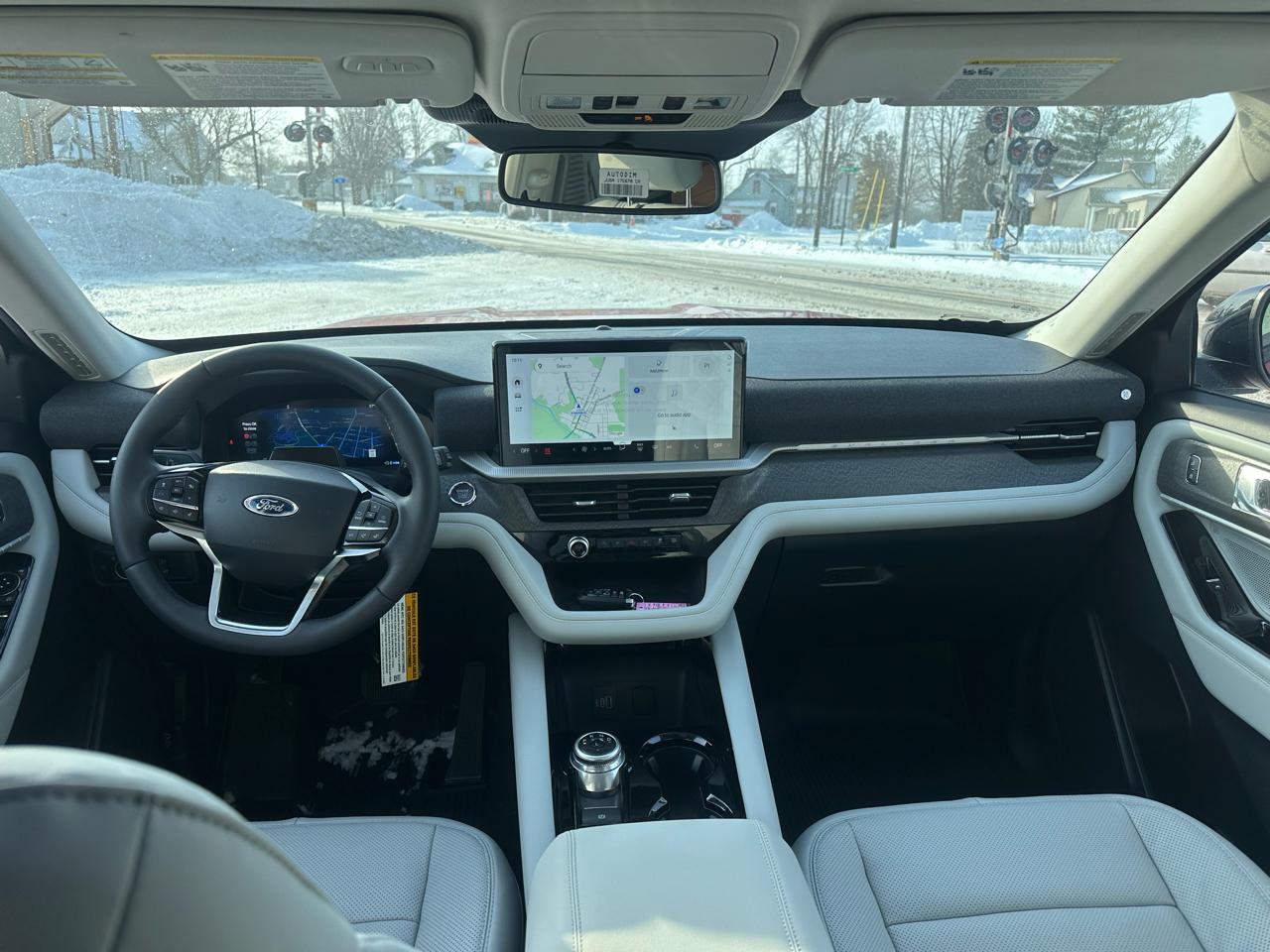 Ford Explorer Platinum AWD 2026