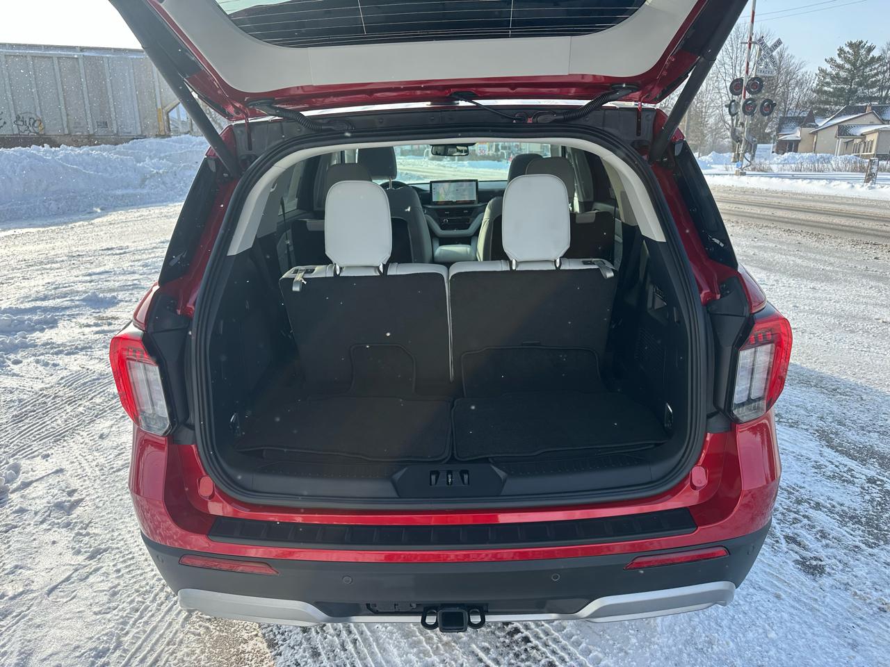 Ford Explorer Platinum AWD 2026