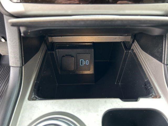 Ford Explorer XLT 2022