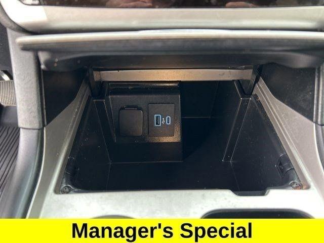 Ford Explorer XLT 2022