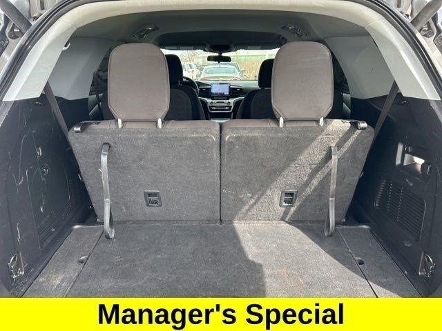 Ford Explorer XLT 2022