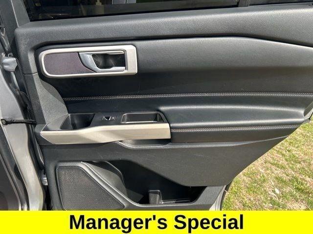 Ford Explorer XLT 2022