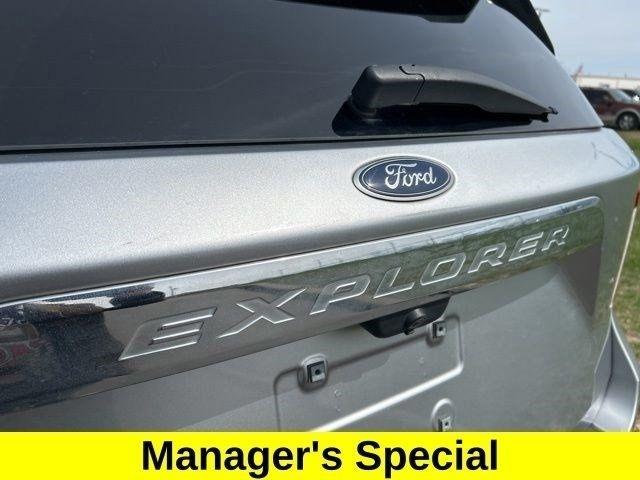 Ford Explorer XLT 2022