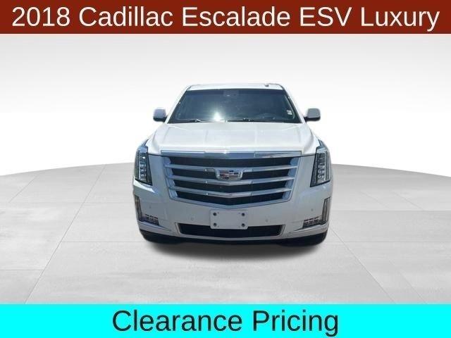 Cadillac Escalade ESV 4WD 4dr Luxury 2018