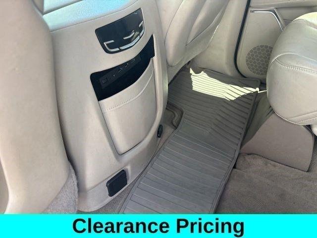 Cadillac Escalade ESV 4WD 4dr Luxury 2018