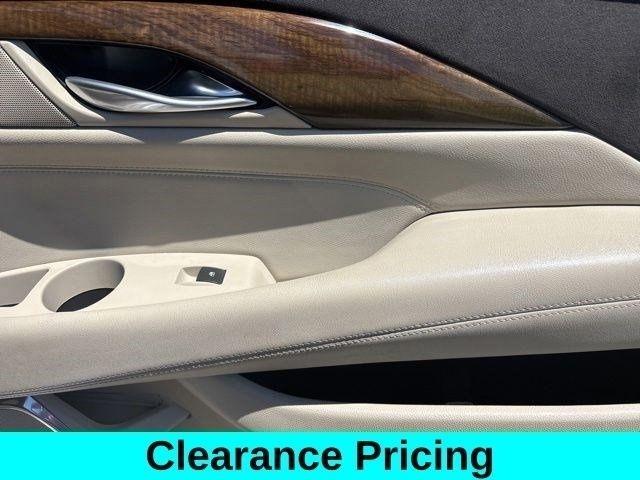 Cadillac Escalade ESV 4WD 4dr Luxury 2018