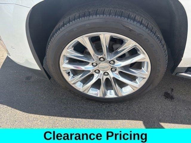 Cadillac Escalade ESV 4WD 4dr Luxury 2018