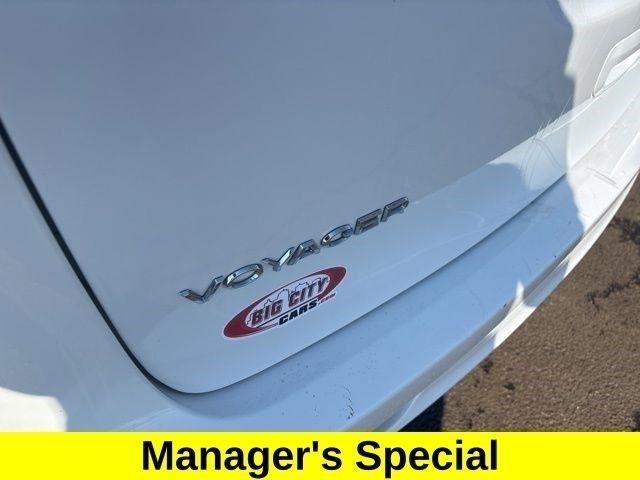 Chrysler Voyager LX 2023