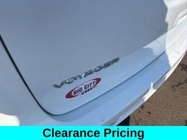 Chrysler Voyager LX 2023