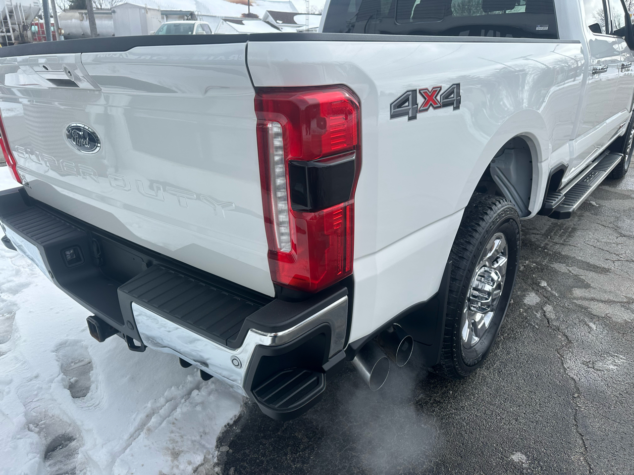 Ford F-250 SD Lariat Crew Cab 4WD 2024