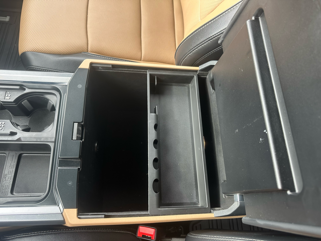 Ford F-250 SD Lariat Crew Cab 4WD 2024