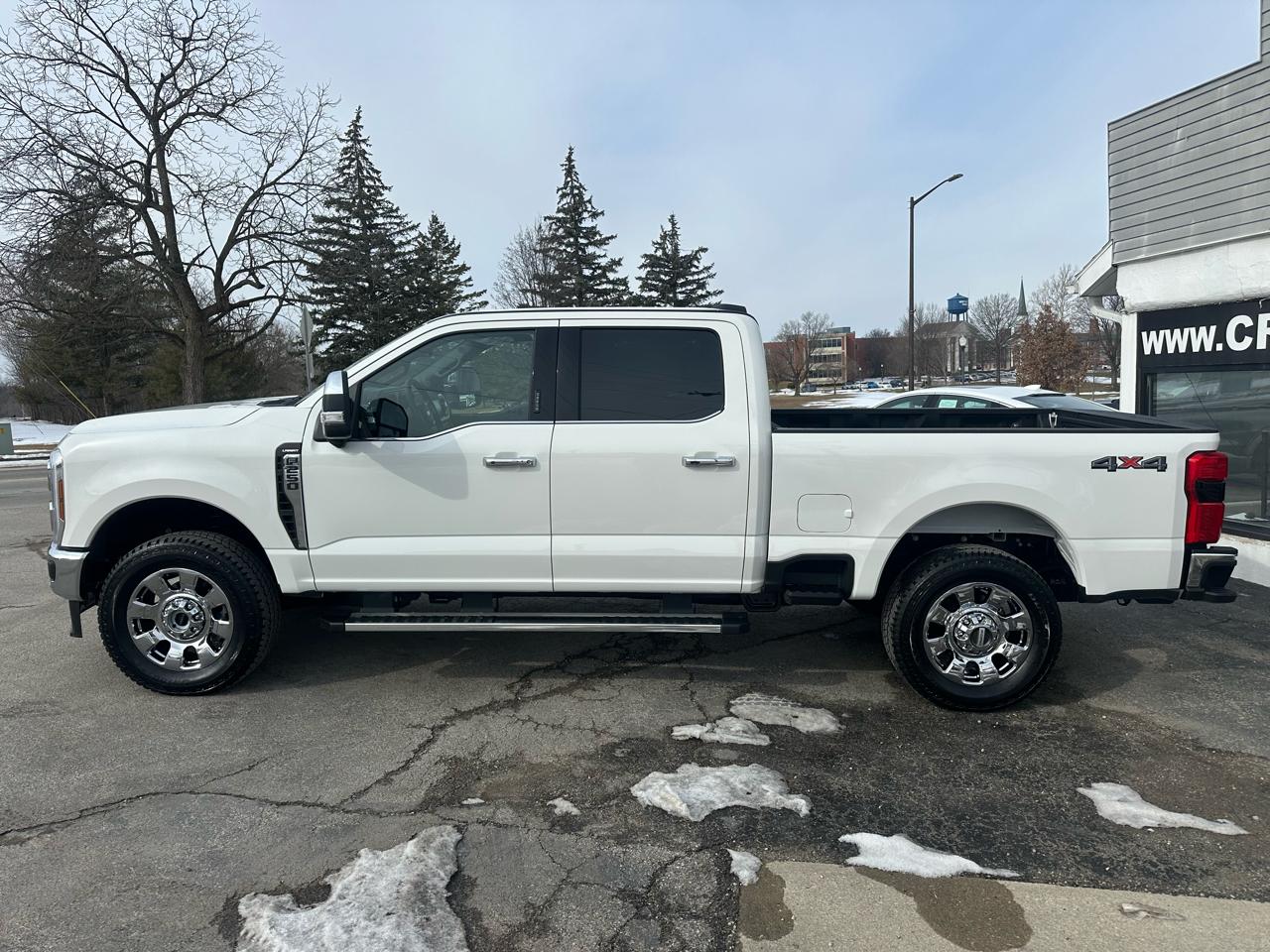 Ford F-250 SD Lariat Crew Cab 4WD 2026