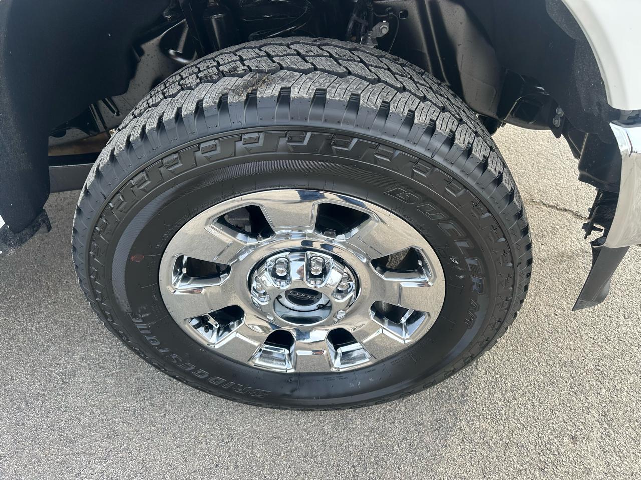 Ford F-250 SD Lariat Crew Cab 4WD 2026