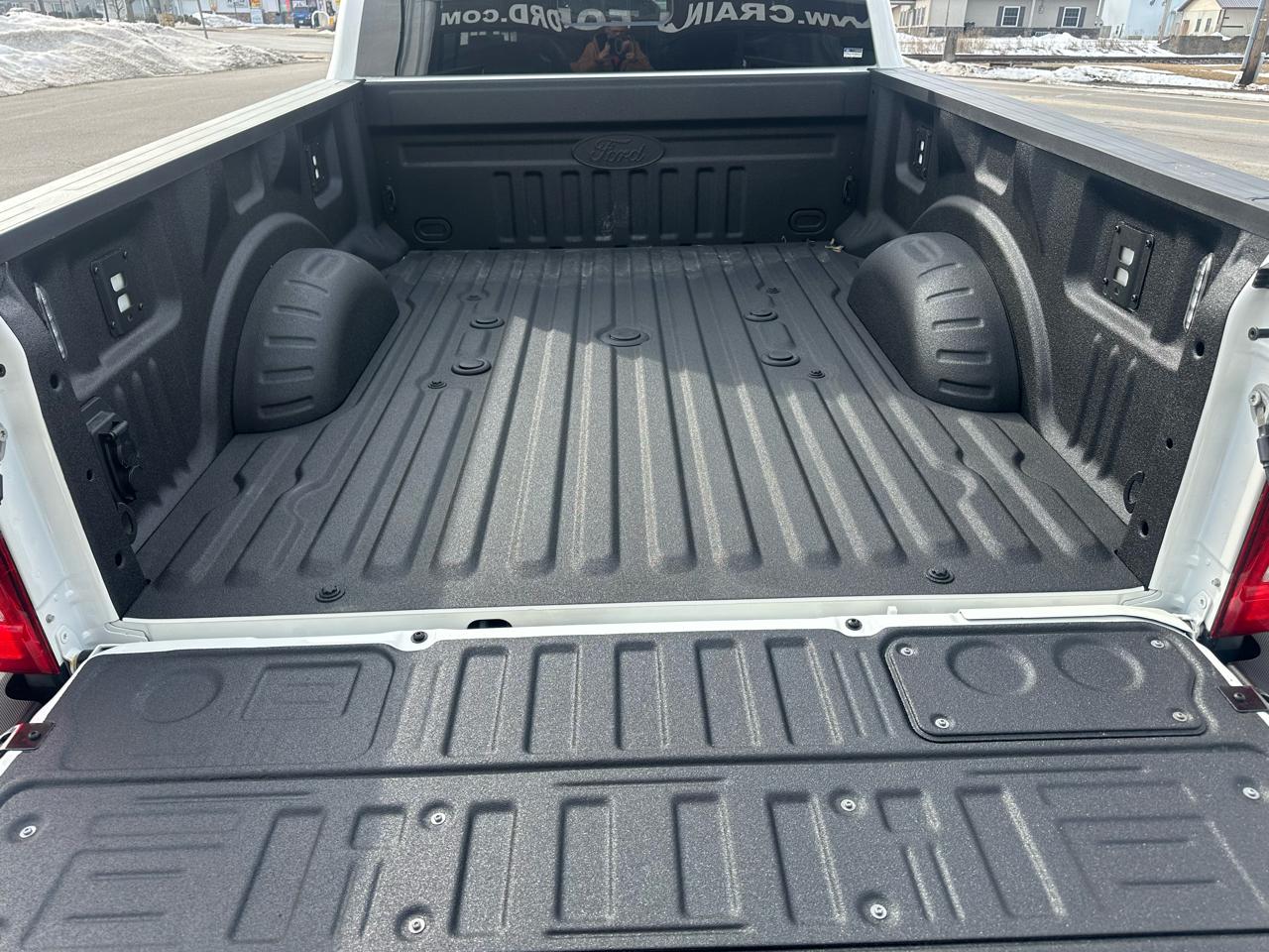 Ford F-250 SD Lariat Crew Cab 4WD 2026