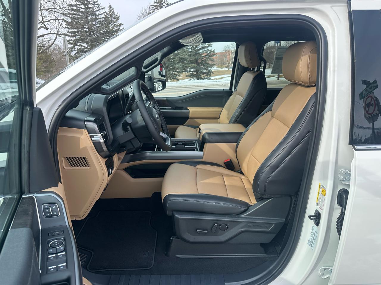 Ford F-250 SD Lariat Crew Cab 4WD 2026