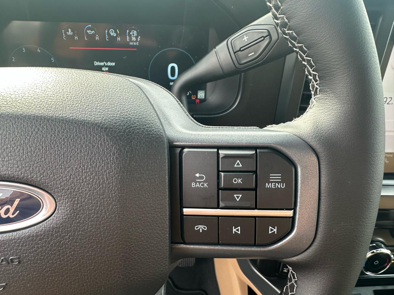 Ford F-250 SD Lariat Crew Cab 4WD 2026