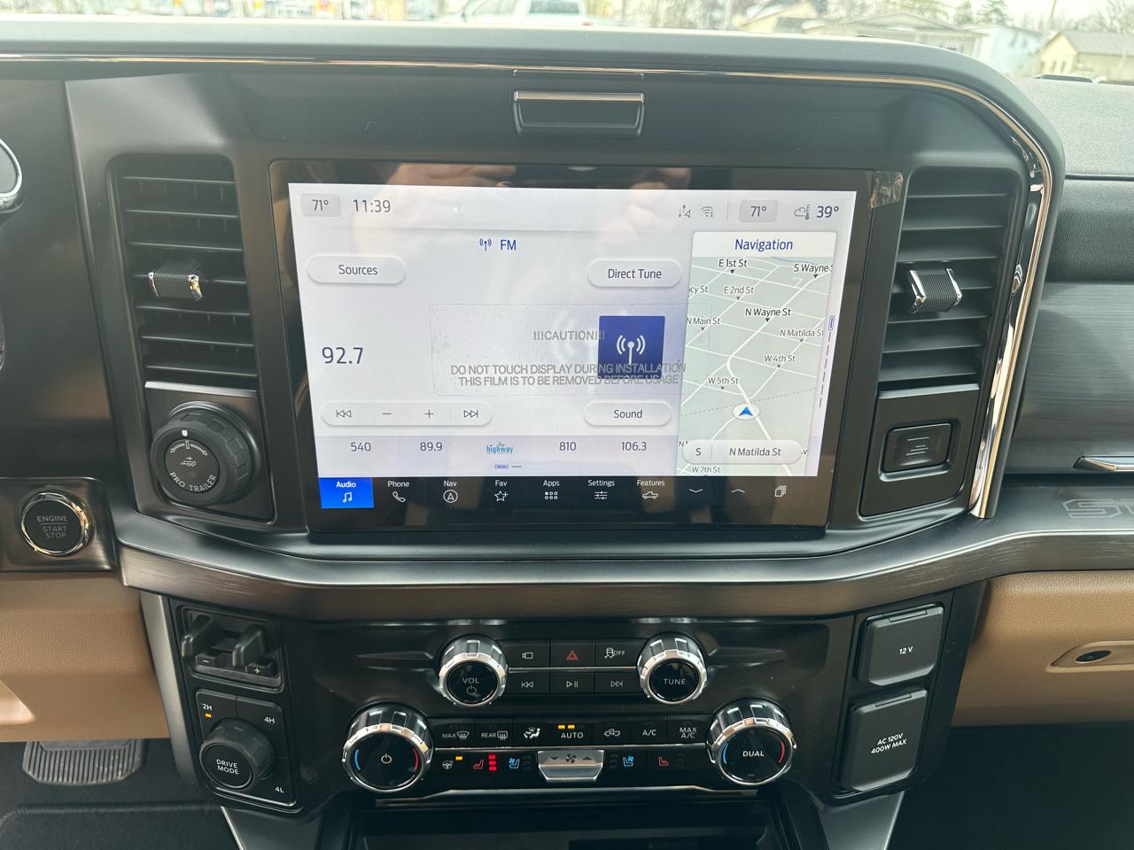 Ford F-250 SD Lariat Crew Cab 4WD 2026