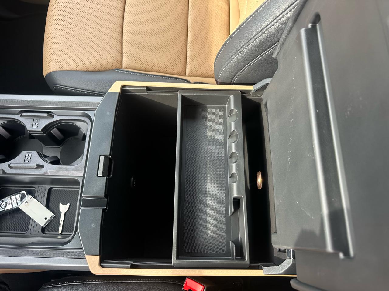 Ford F-250 SD Lariat Crew Cab 4WD 2026