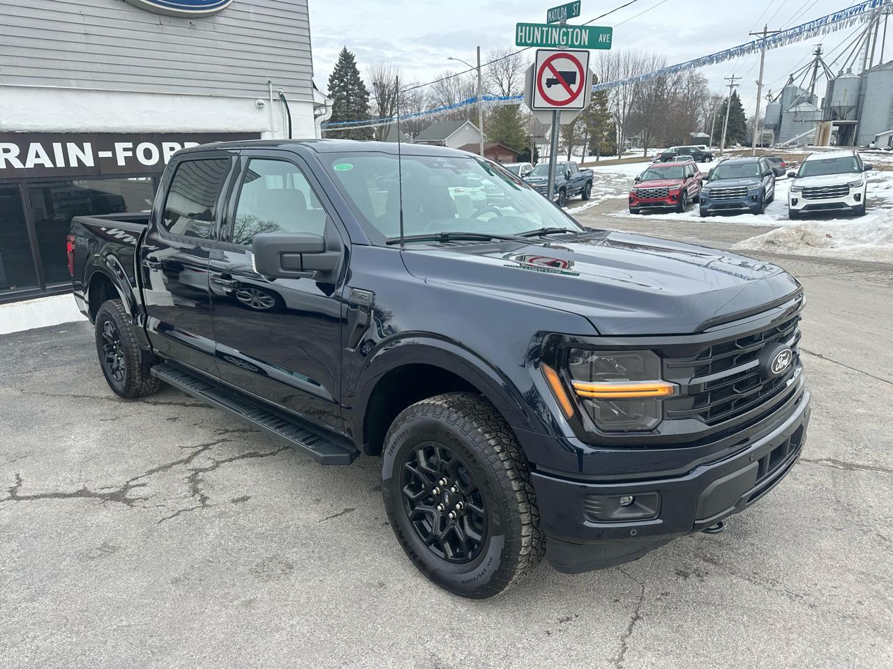 Ford F-150 XLT SuperCrew 4WD 2026