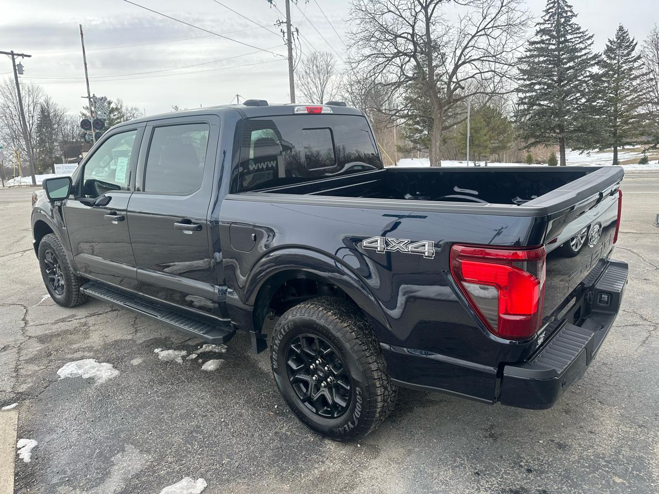 Ford F-150 XLT SuperCrew 4WD 2026