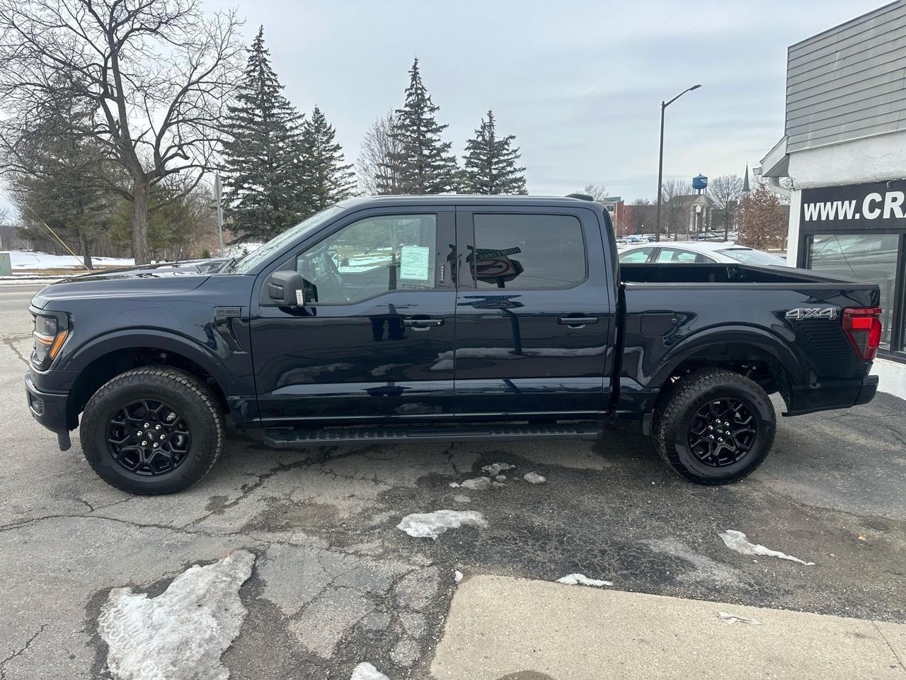 Ford F-150 XLT SuperCrew 4WD 2026